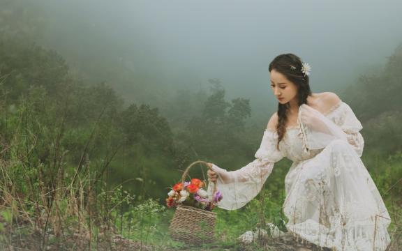 雨林蝎能活多久(红爪雨林蝎寿命)